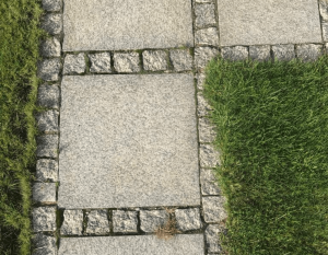 Granit-Terrassenplatten geflammt hellgrau STRZEGOM (60x60x3)