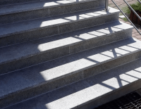 Podstopnica granitowa płomieniowana.png