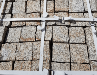 Strzegom szaro-rudy (2).png