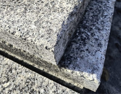 postarzana szara Strzegom (1).png