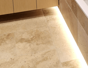 Trommelpolierte Travertinplatte Classic Light (61x40,6x1,2)