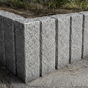 Granit-Palisade gespalten und geschnitten grau Stone Grey (10 x 10 x 100)